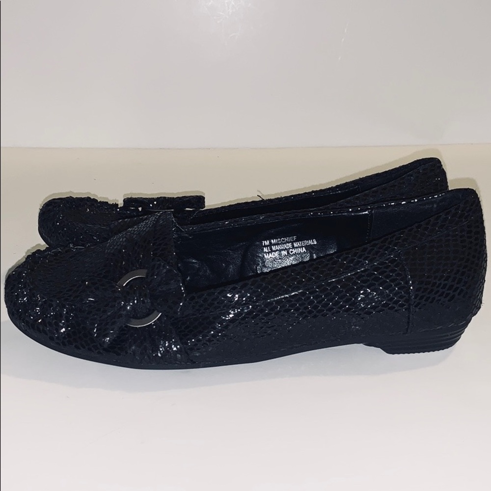 Black shoes - Picture 2 of 3
